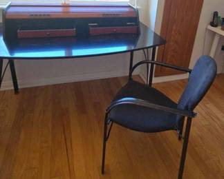 JH105VRoll Top Desk