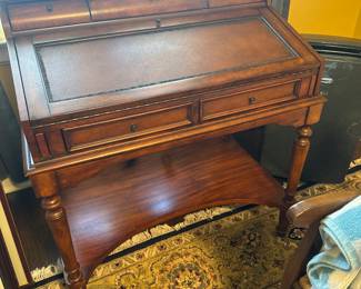 Victorian Style parlor writing desk with 8 drawers