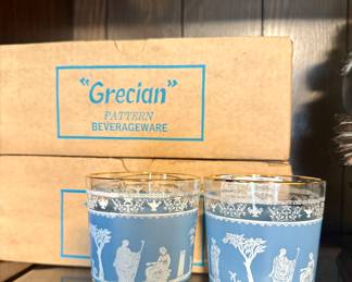 Grecian pattern beverageware