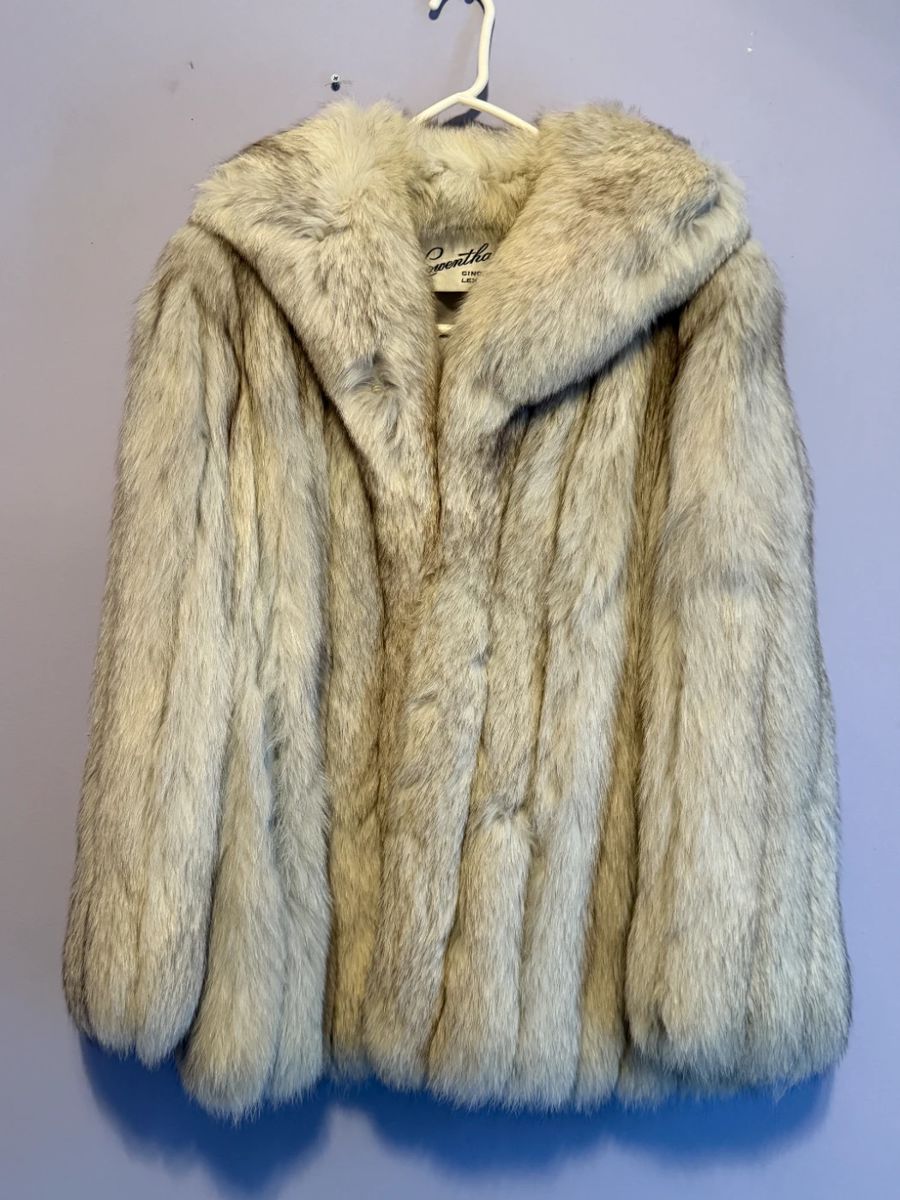 FUR COAT