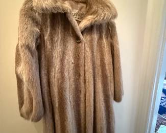 FUR COAT