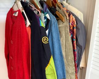 WOMENS CLOTHING, DESIGNER PURSES,SHOES AND BELTS