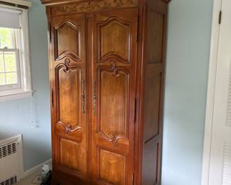 Armoire