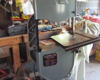 Delta band saw