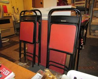 vintage Samsonite card table and chairs