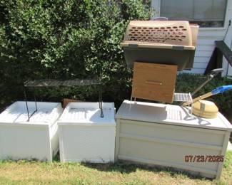 dog crate, plastic storage bins