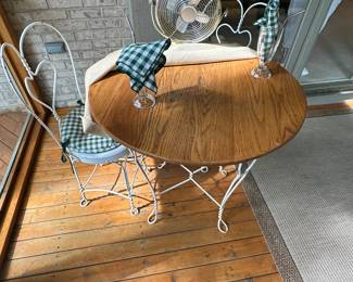 ICE CREAM PARLOR SET4 CHAIRS AVAILABLE