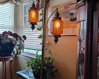 POLE LAMP