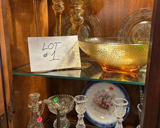 LOT # 1
Vintage Amber bowl, crystal candle holders, collectible bells
9th picture of 10
$250
Please call Bill to make appointment 