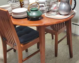 Small Maple Table-Vintage Stoneware