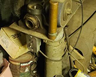 grinding table and wire wheel