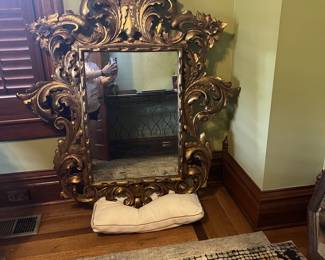 1700s Guilded Mirror (Italian?)
49x53