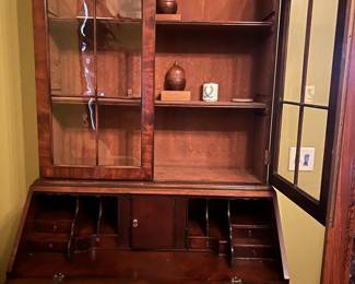 1800s Oversized Secretary (no maker's mark). Approximate measurements: 43x21.5x88. Picture 2 of 4