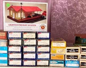 HO Model Train Car Kits