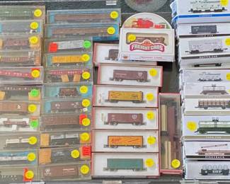 N Gauge Rolling Stock Cars