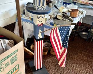 PARTIOTIC FLAG STAND