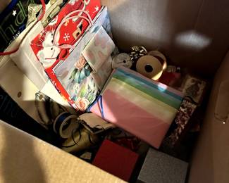 CHRISTMAS WRAPPING AND BAGS