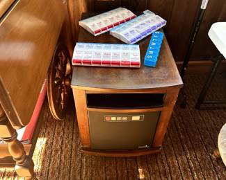 ELECTRIC HEATER AND MEDICINE ORGANIZERS