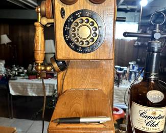 VINTAGE ROTARY DIAL PHONE