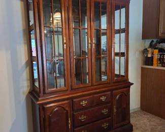 China Hutch And Dining Table With 8 Chairs
