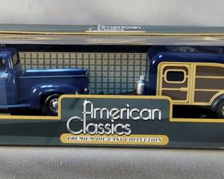 Motor Max American Classics Premium Die-Cast Collection, 1:24 Scale