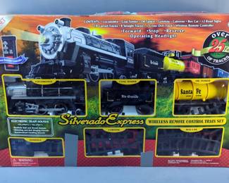 EZTEC Silverado Express Wireless Remote Control Train Set