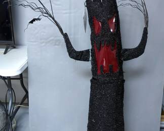 Halloween Pre-lit Spooky Tree Decoration
