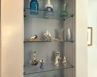 VINTAGE COLLECTIBLES
