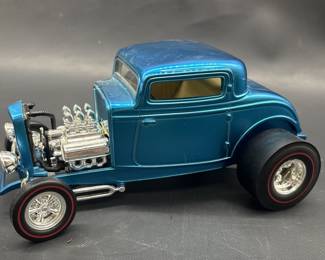 Hot Wheels Diecast Scale Model of '32 Ford Coupe