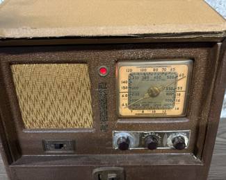 Vintage 1930's Lafayette Tube Radio, Tabletop