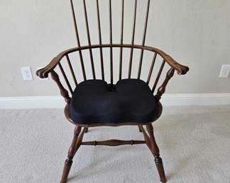 Vintage New England Comb-Back Windsor Chair