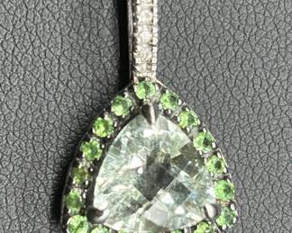 14K Gold Peridot w Diamonds Pendant, 2.65g