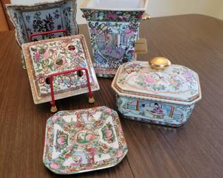Decorative Chinese Porcelain "famille rose".