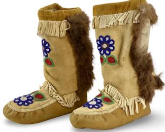 Vintage Handcrafted Cree Beaded Moccasins