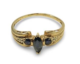 Terrific 10KT Yellow Gold Diamond Sapphire Ring