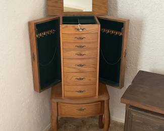 Powell jewelry box-17x13x40