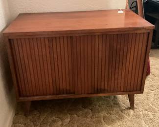 Vintage cabinet-26x15x20