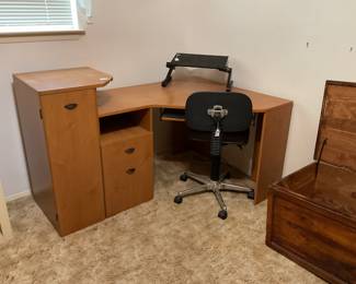 corner desk-61x39x36