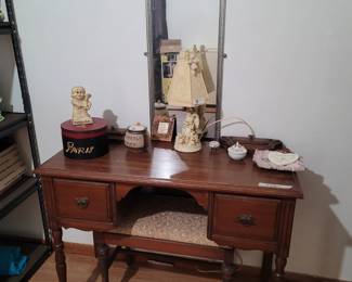 Vanity Table & Stool