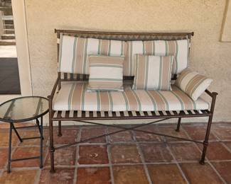 2 Iron benches