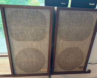 AR-2ax Speaker Pair