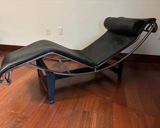 Vintage Le Corbusier LC-4 Lounge Chair