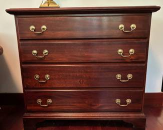 4 Drawer Bachelor's Chest