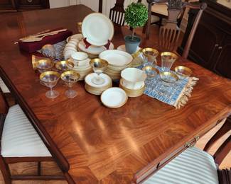 Henredon Dining Table