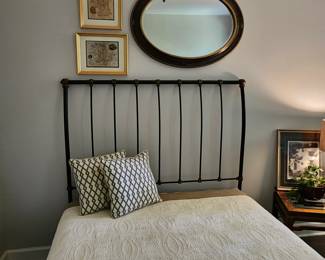 Iron Hedboard