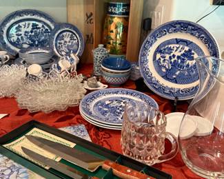 blue china and knives