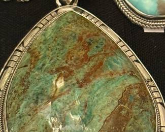 teardrop slant pendant