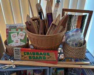 Weaving Boat Shuttles