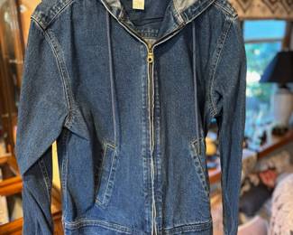 Liz Claiborne Hooded Denim Jacket – Size Medium