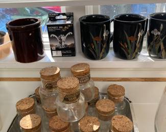 Cork Top Spice Jaars, Monkey Tea Diffuser, Set of 3 Otagiri Black Iridescent Floral Coffee Mugs